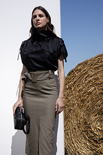 Tiffany Production Bluza bez rukava sa visokom kragnom i kaiševima