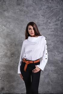 Tiffany Production Ženska košulja sa visokom kragnom i ukrasnim dugmićima