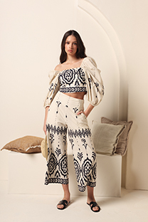 Kratki top naglašenih rukava Tiffany Production