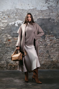 Tiffany Production Ženski kaput sa naglašenom kragnom i pojasom