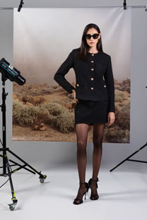 Tiffany Production Ženski sako od buklea sa ukrasnim dugmićima