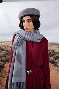 Ženska haljina sa zvonastim rukavima i ukrasnim kaišem Tiffany Production