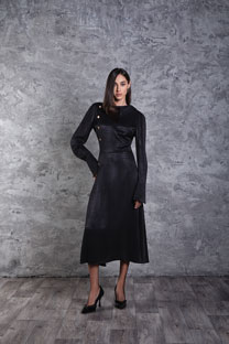 Midi haljina dugih rukava sa kragnom i zlatnim dugmićima Tiffany Production