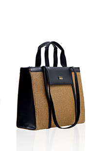 Kontrastna torba zaobljenih ručki i kaišem za nošenje preko tela Tiffany Production