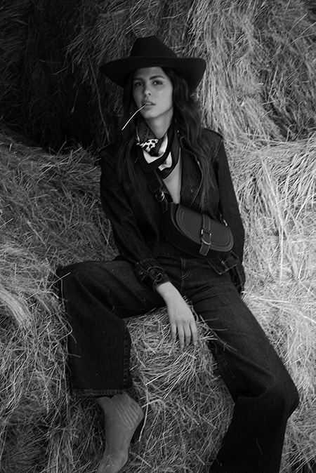 Farmerke širokih nogavica sa kontrastnim umetkom i dubokim strukom Tiffany Production