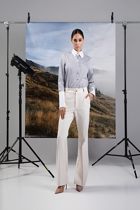 Ženska prugasta košulja dugih rukava sa kontrastnim detaljima Tiffany Production