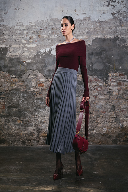 Ženski džemper dugih rukava sa spuštenim ramenima Tiffany Production