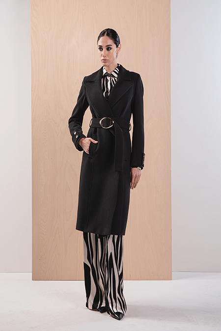 Elegantni kaput sa kaišem i zlatnom kopčom Tiffany Production