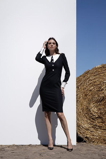 Midi haljina dugih rukava sa kontrastnom kragnom i ukrasnim dugmićima Tiffany Production