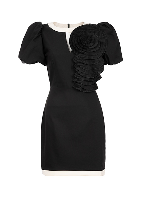 Mini haljina sa naglašenim rukavima i ukrasnim cvetom Tiffany Production