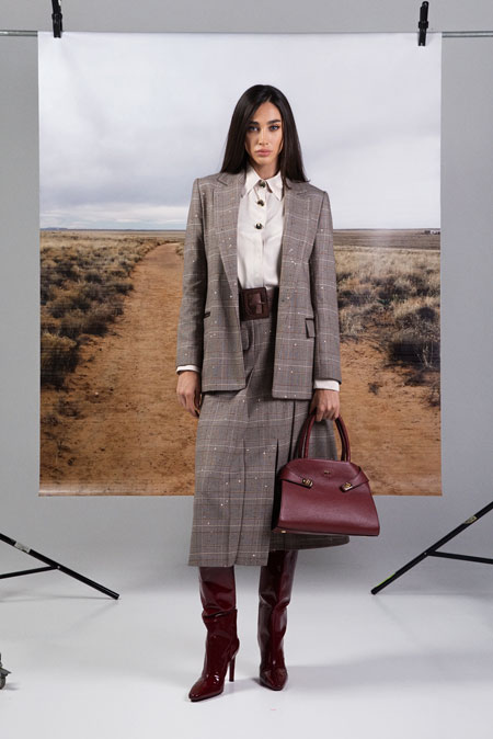 Tiffany Production Ženska kožna torba sa ukrasnim kopčanjem