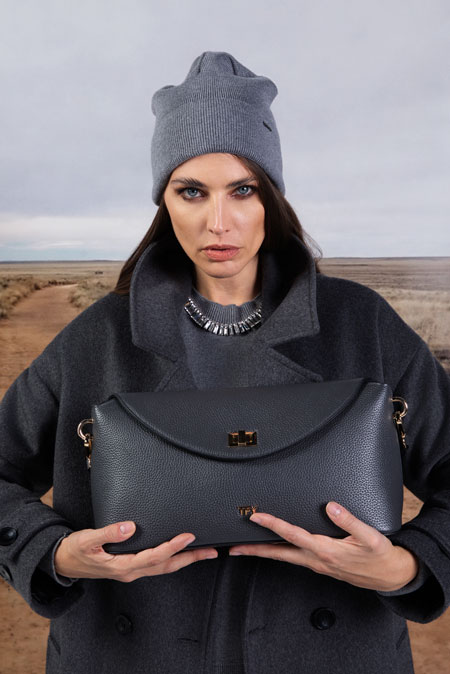 Mala kožna torba na preklop sa dva kaiša Tiffany Production